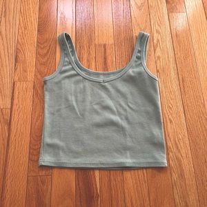 SHEIN Two-Way Cropped Green Tank